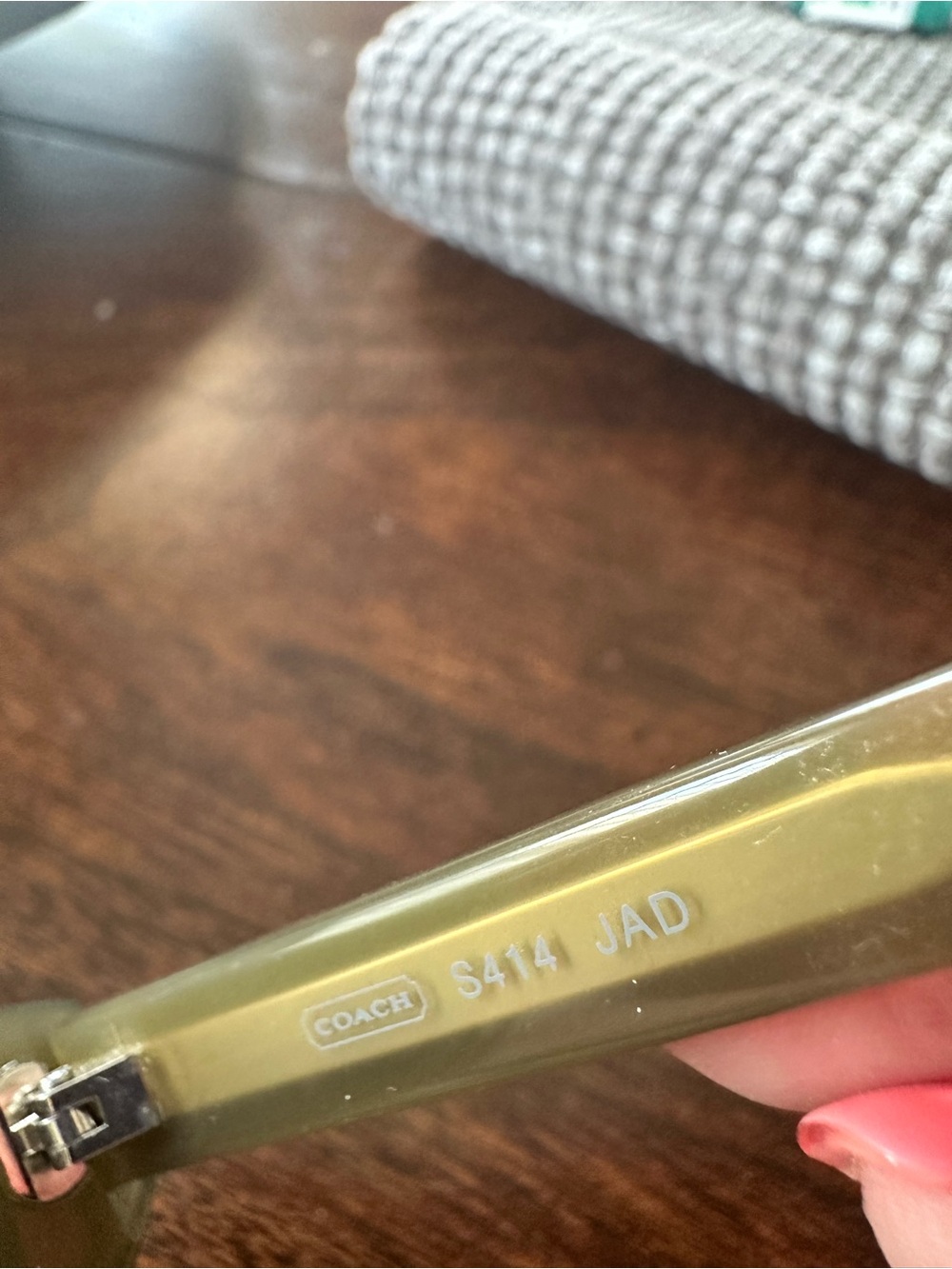 Coach Olive Green Oval Sunglasses with Pink Signature Case - Picture 4 of 4